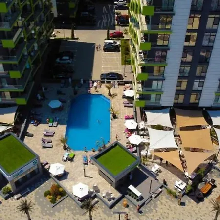Apartment Pool & - Langa Plaja