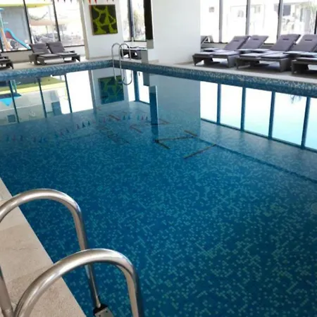 Pool & - Langa Plaja Apartment Navodari