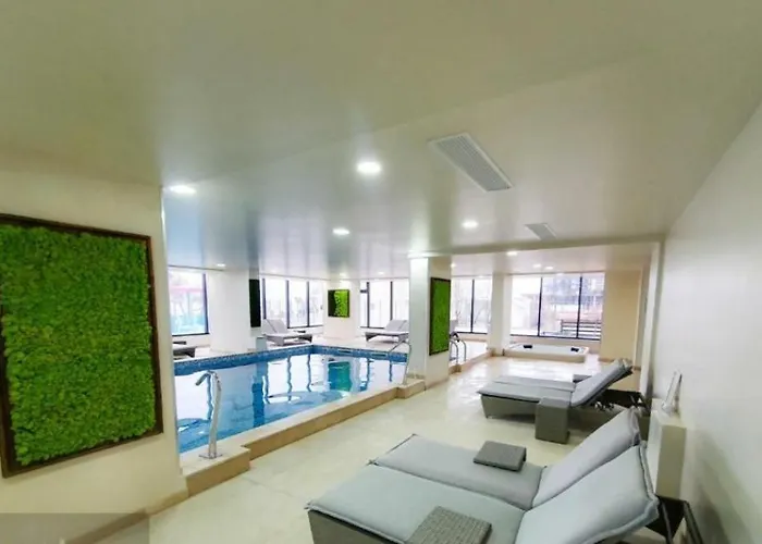 Pool & - Langa Plaja * Năvodari