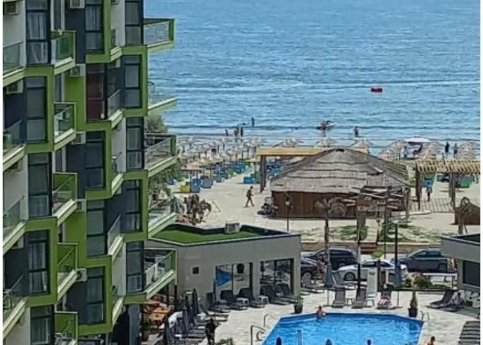 Pool & - Langa Plaja Apartamento Năvodari