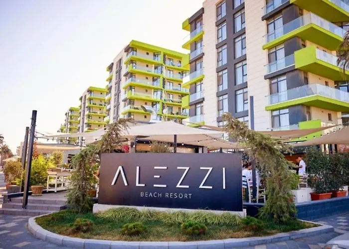 Pool & - Langa Plaja