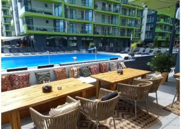 Pool & - Langa Plaja Apartamento Năvodari