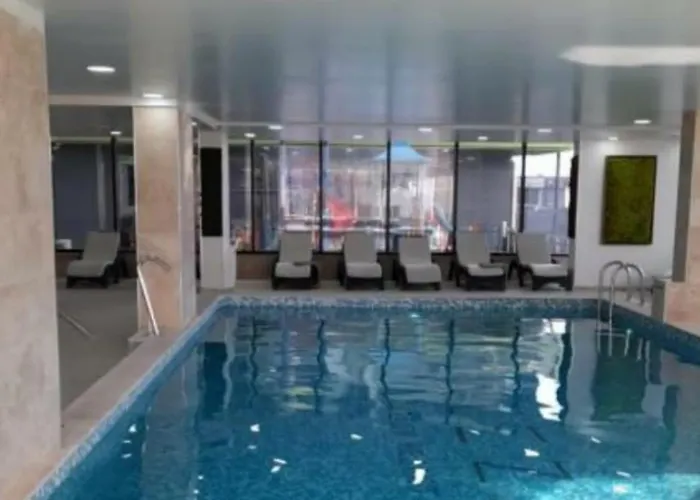 Pool & - Langa Plaja * Năvodari