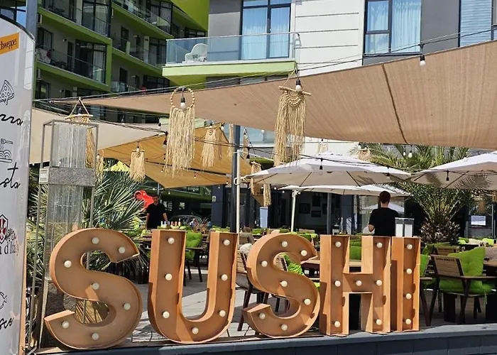 Pool & - Langa Plaja Năvodari