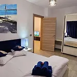 Pool & - Langa Plaja Apartment Navodari