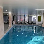 Pool & - Langa Plaja * Navodari